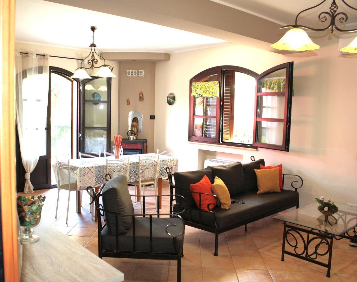 Casa Vacanze A Rava Francavilla di Sicilia Exterior foto